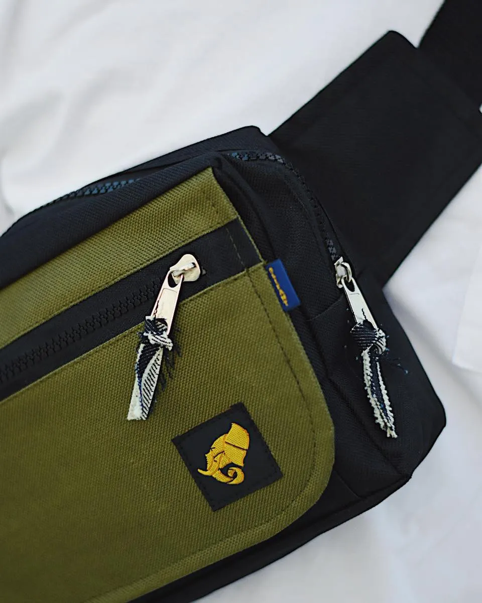CHEST BAG