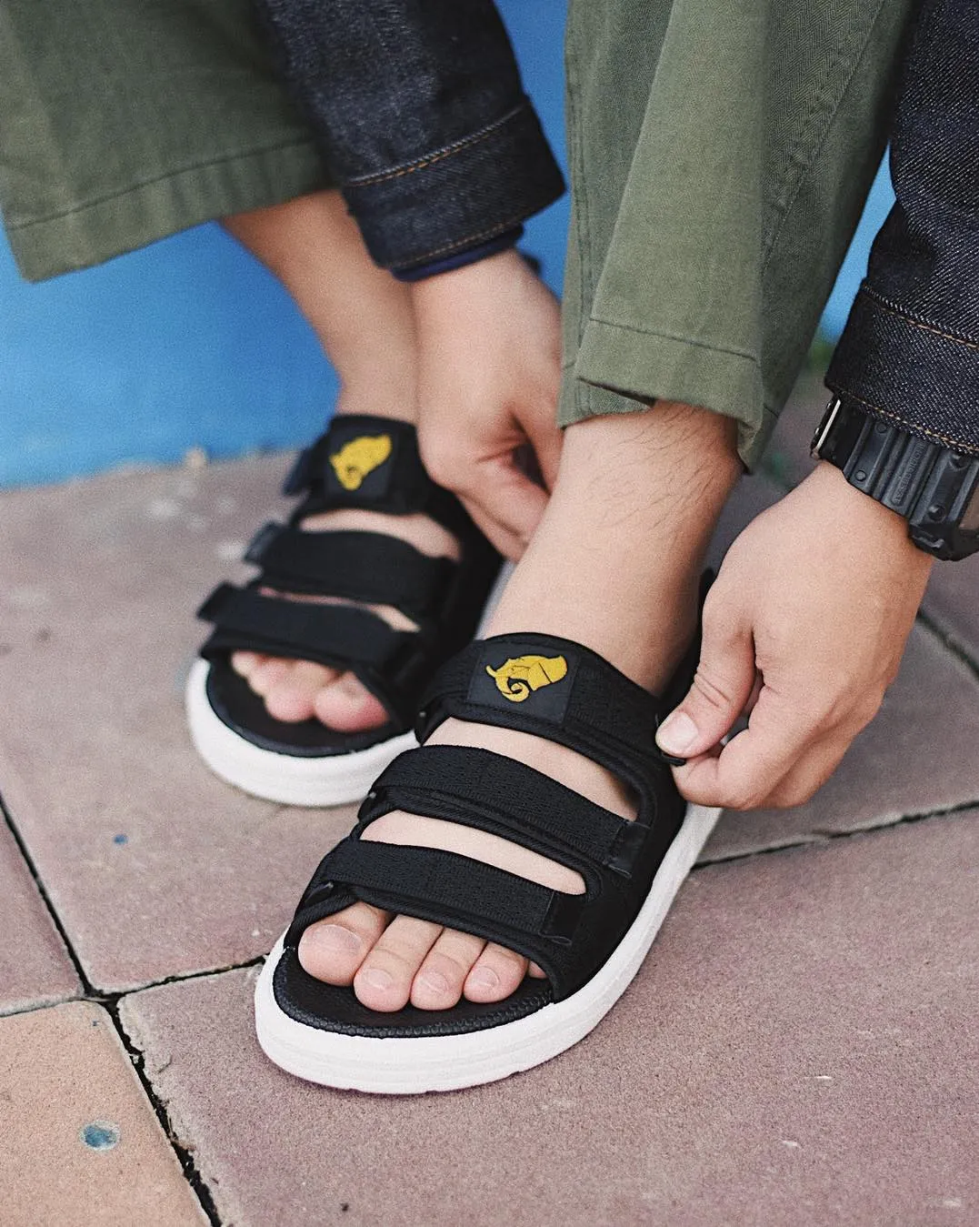 SANDAL SHOES