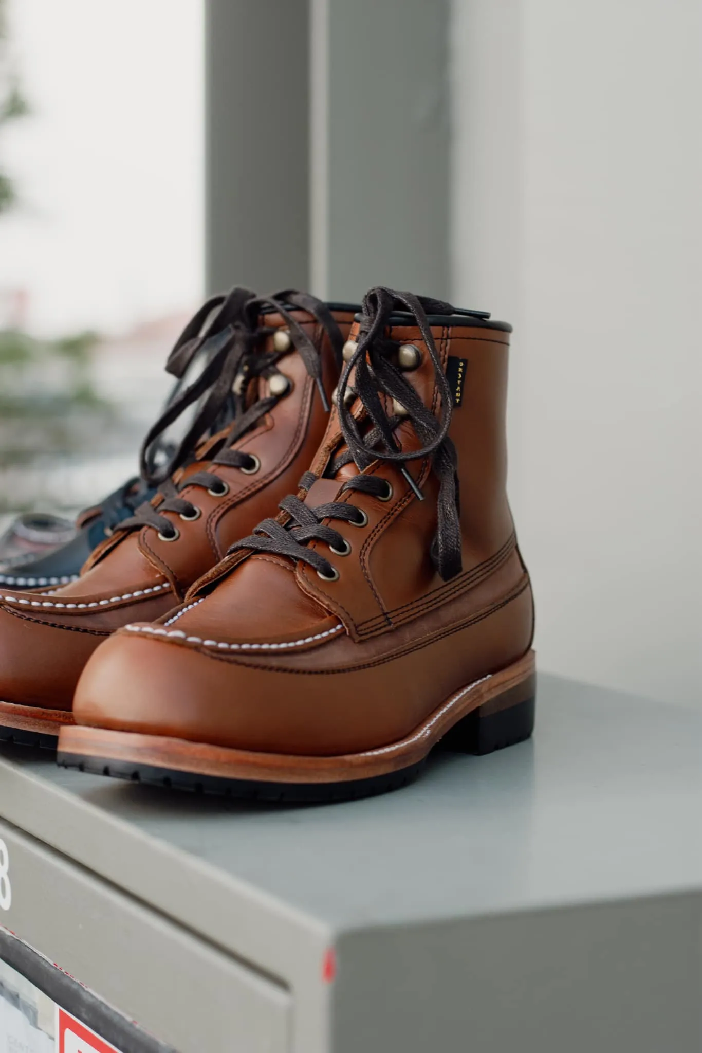 CAPTAIN LEATHER X  ORIFANT IVORY